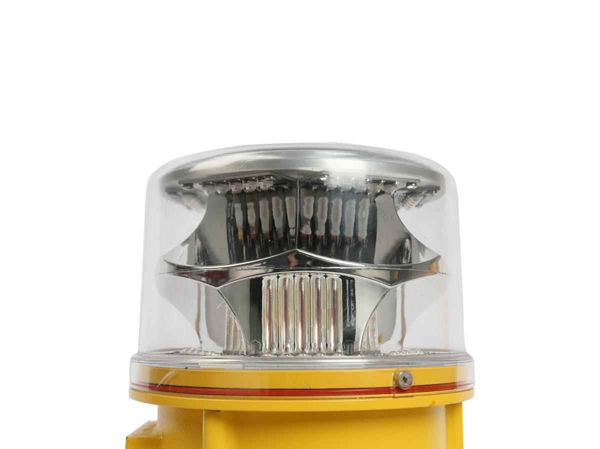 Medium Intensity Obstruction Light